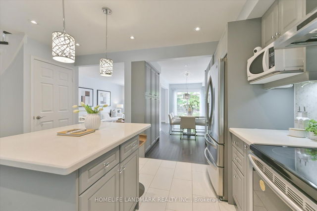 32 Queensmill Court