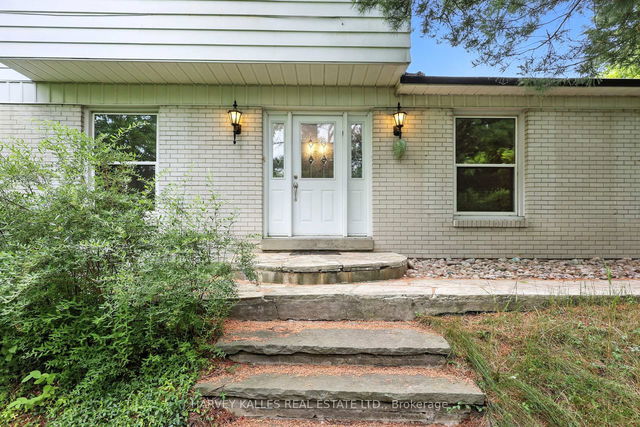 62 Aberfeldy Crescent