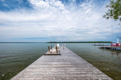 911 Lake Dr, Georgina - Historic Lakeshore Communities