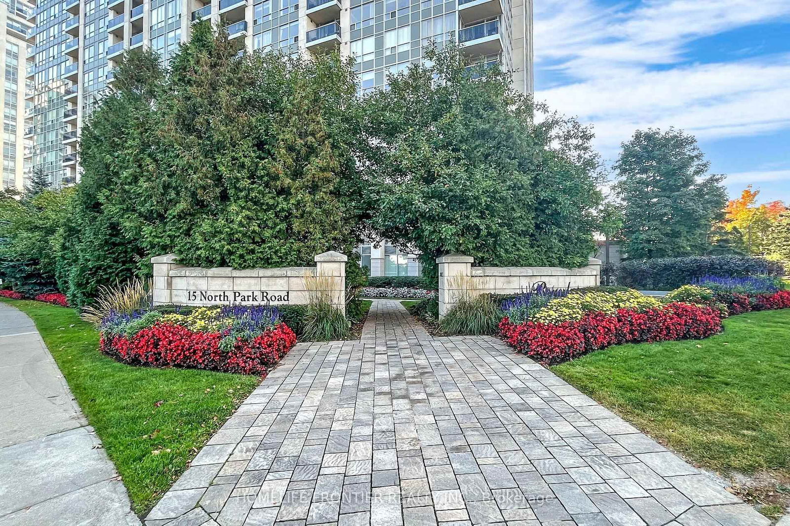 Condo for lease at 308-7 North park Road, Vaughan, Ontario, L4J 0C9 - Beverley Glen - MLS: N12242074