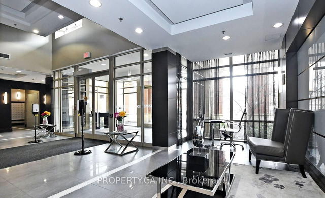 504 - 75 King William Circle S