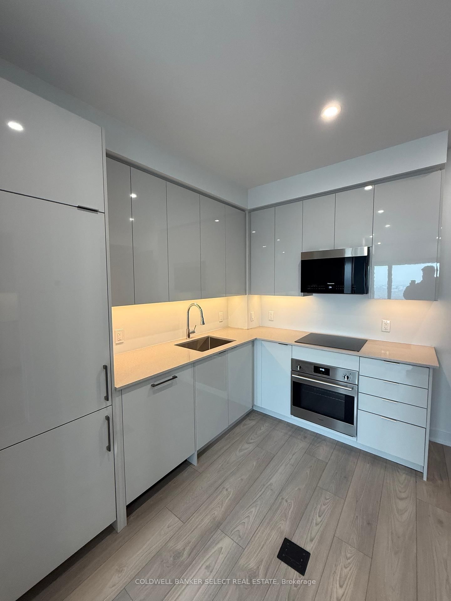 2920 HWY 7 Road, Unit 5208 - Photo 4