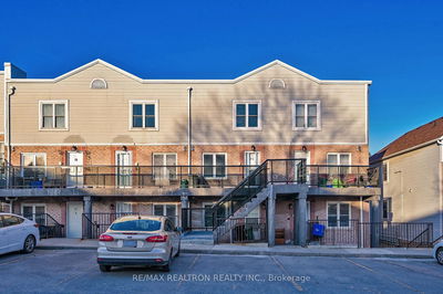 Unit 22 — 115 Main St, Newmarket - Central Newmarket
