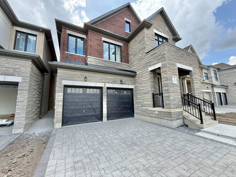 186 Leslie Richards St, Markham, L6C 3N3 | Image 2