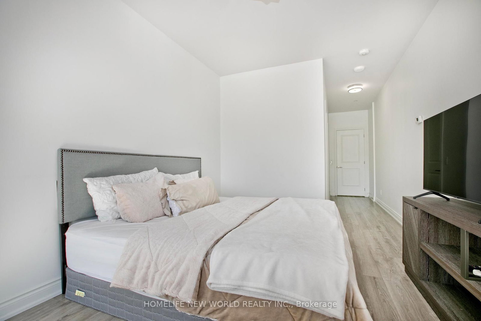 9618 Yonge Street, Unit TH 105 - Photo 10
