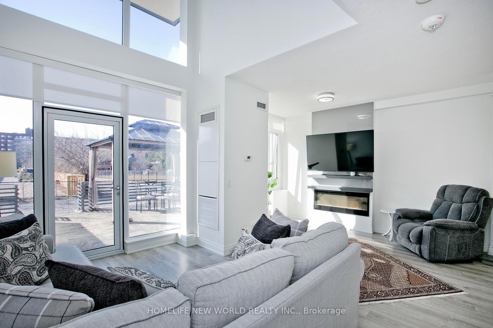 9618 Yonge Street, Unit TH 105 - Photo 17