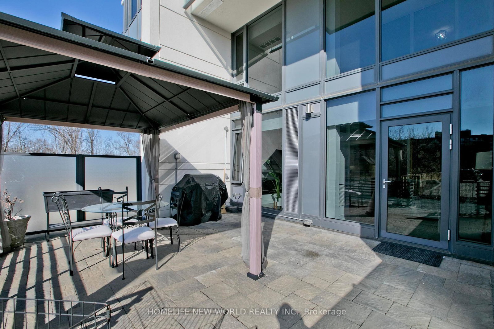 9618 Yonge Street, Unit TH 105 - Photo 19