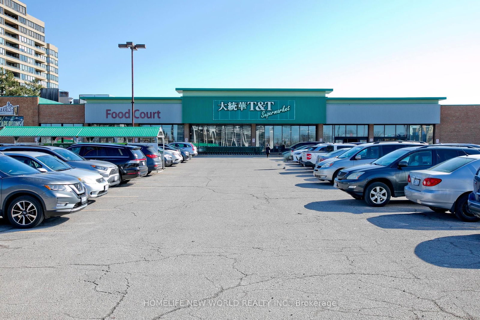 9618 Yonge Street, Unit TH 105 - Photo 23