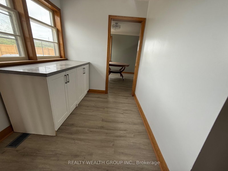 12190 Warden Ave, Whitchurch-Stouffville, L4A 2K1 | Image 3