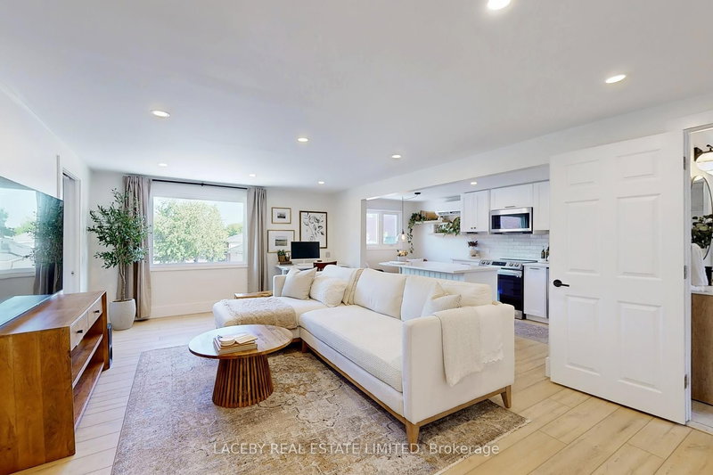 23 Queen St, Innisfil, L0L 1L0 | Image 3