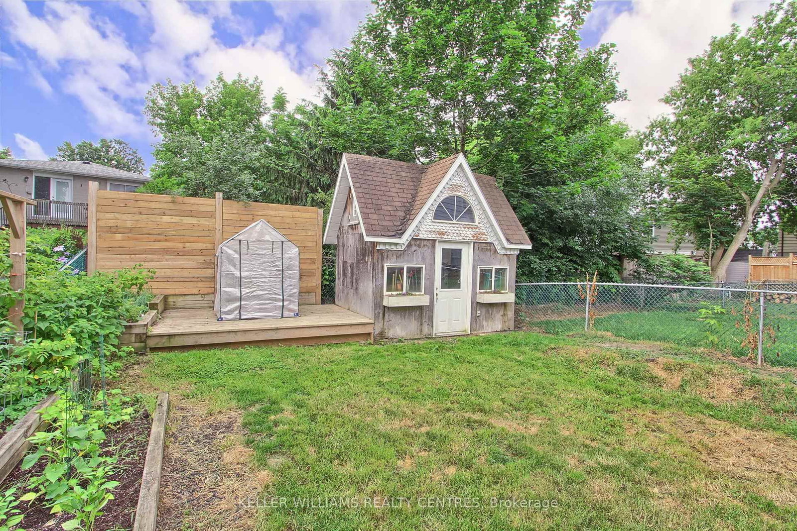 Listing Image 43