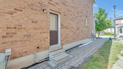 28 Coleluke Lane, Markham - Middlefield image-0-4