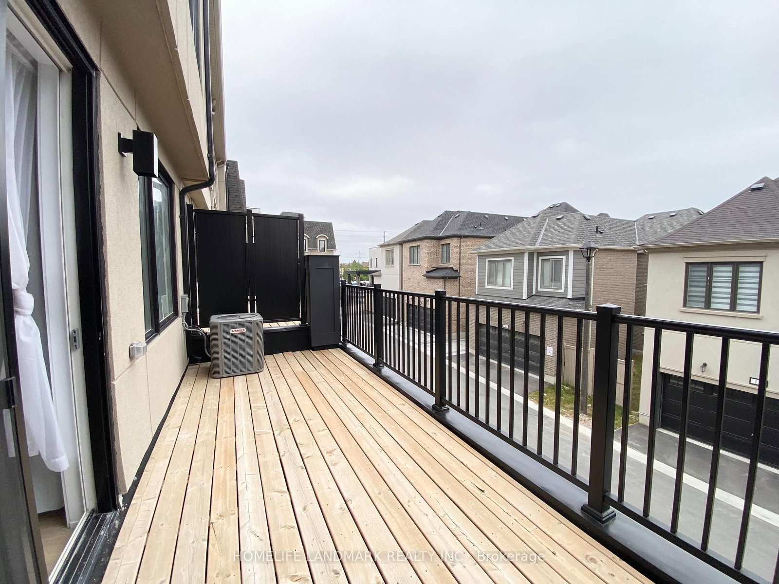 27 Guardhouse Crescent - Photo 14