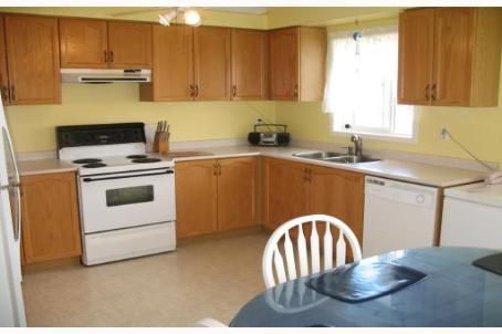 1128 Corrie St, Innisfil, L9S1W9 | Image 3