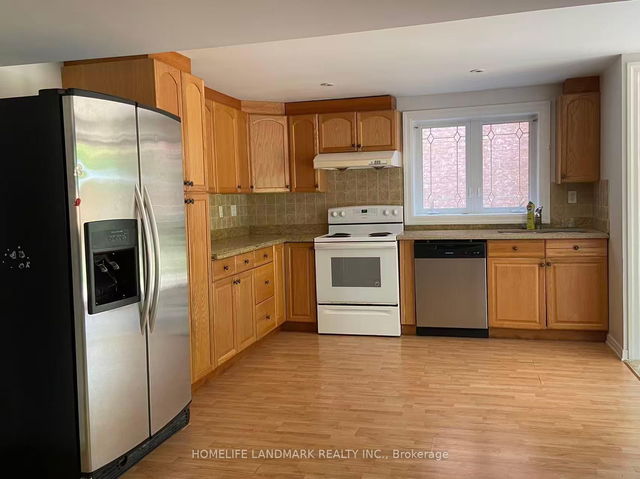 LOWER - 28 Delphinium Avenue