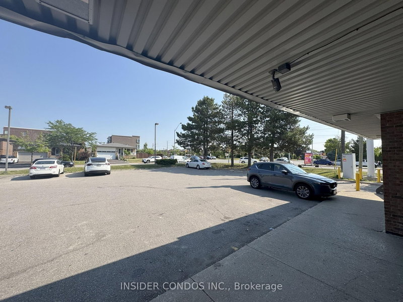 B - 15 Willis Rd, Vaughan, L4L 2S3 | Image 3