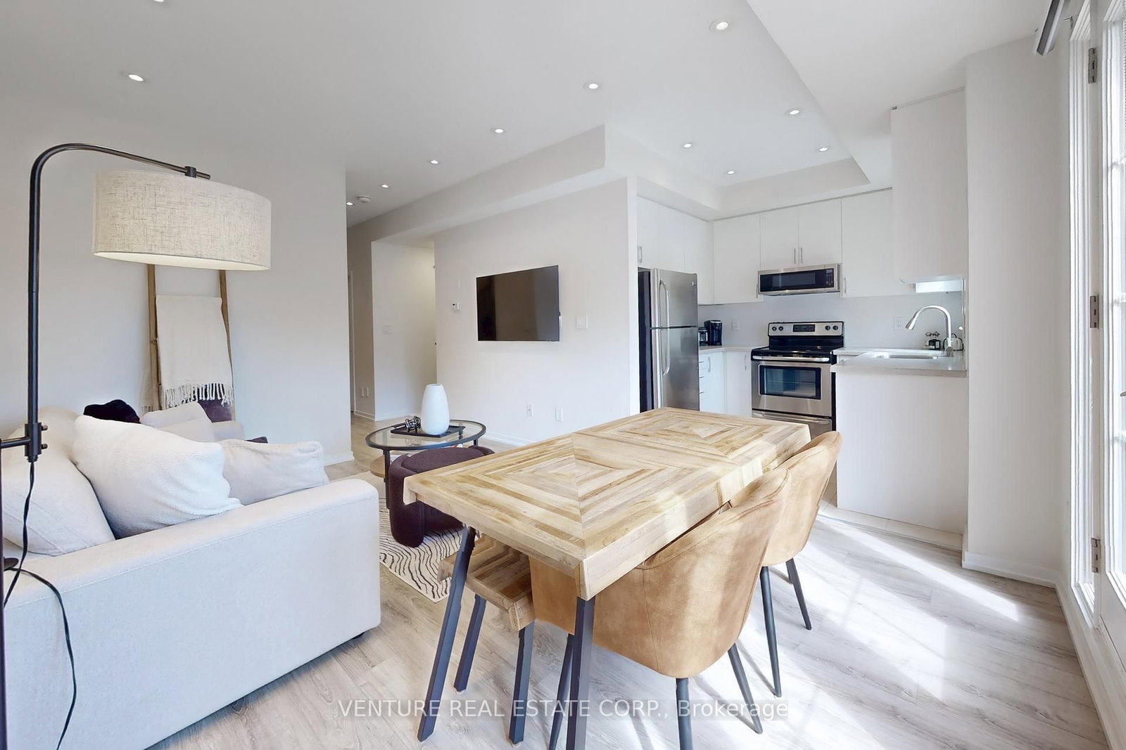 26 Bruce Street, Unit E11 - Photo 11