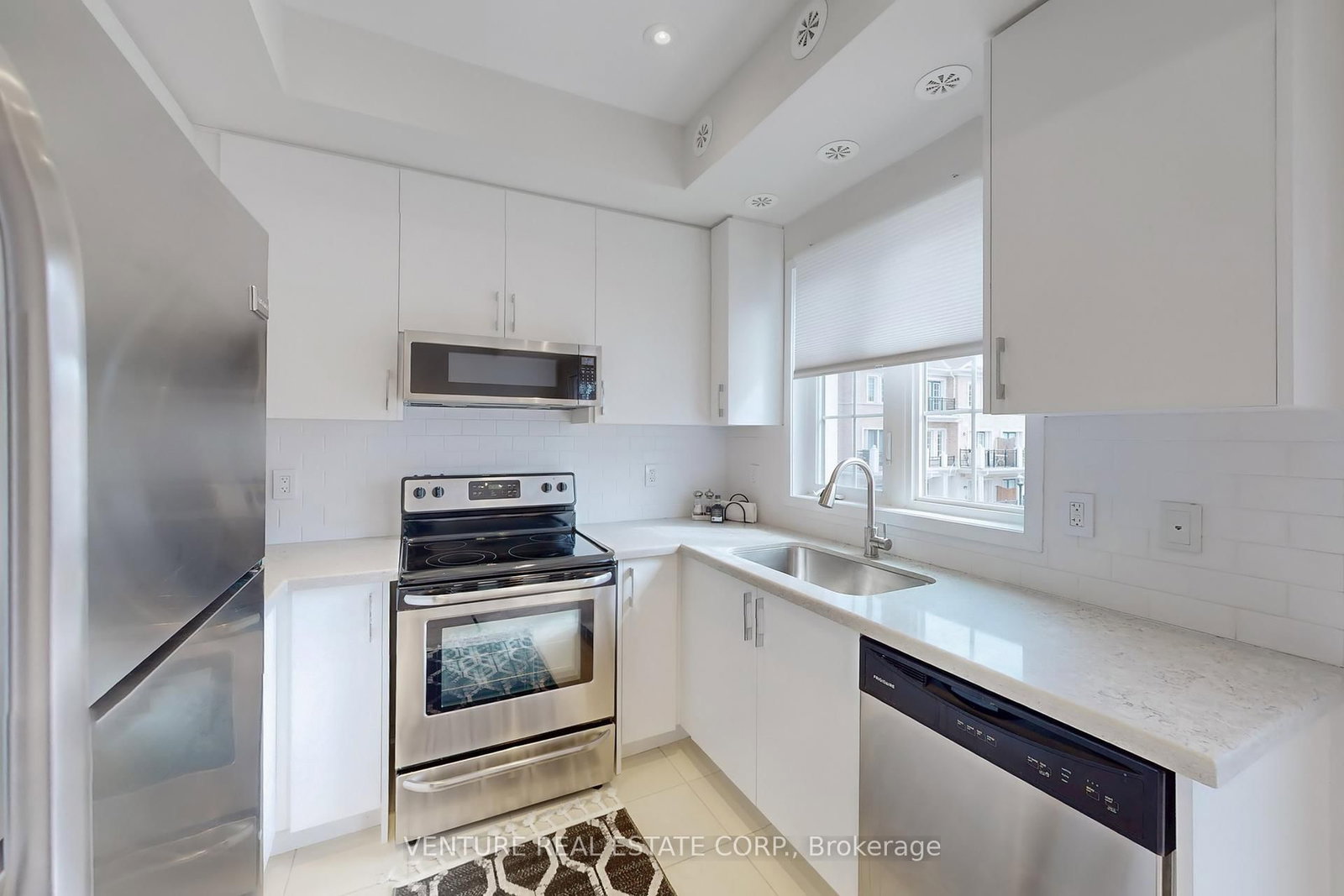 26 Bruce Street, Unit E11 - Photo 16