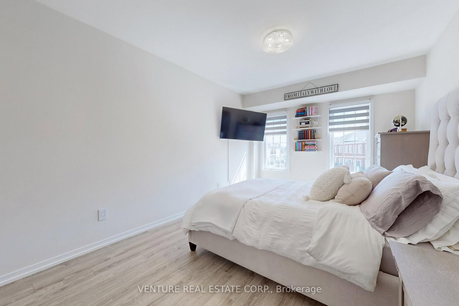26 Bruce Street, Unit E11 - Photo 25