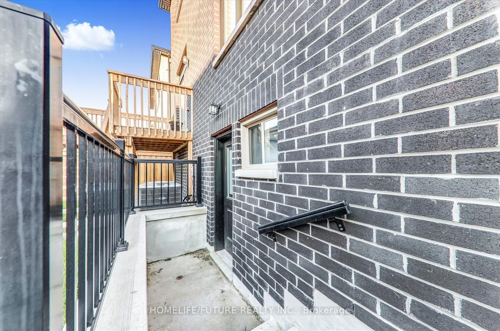 Listing Image 41