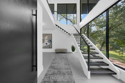 350 Kingscross Dr, King - King City image-0-4