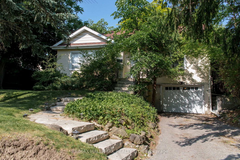 86 Church St S, Richmond Hill, L4C 1W3 | Image 3