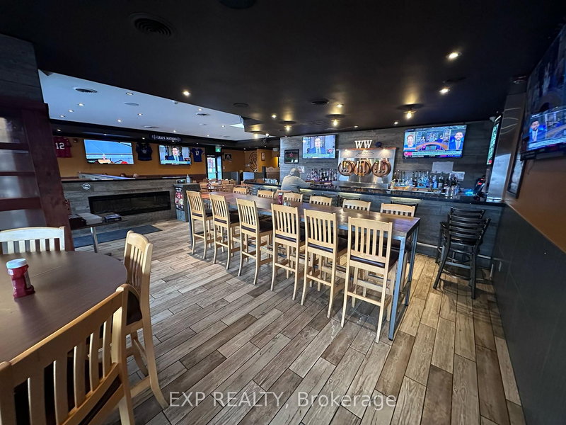 111 - 9580 Yonge St, Richmond Hill, L4C 1V6 | Image 3