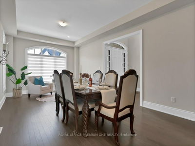 69 Crawford Dr, King - Nobleton image-0-3