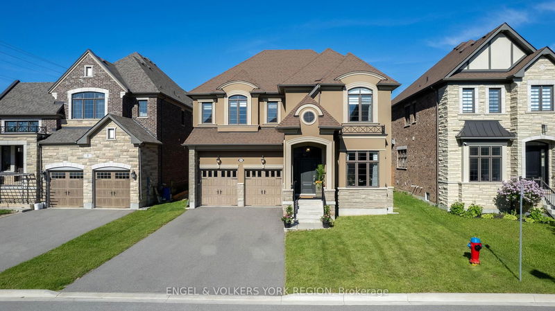 11 Cairns Gate, King - King City image-0-0