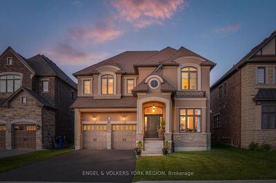 11 Cairns Gate, King - King City image-0-1