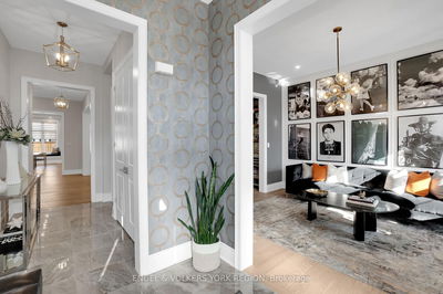 11 Cairns Gate, King - King City image-0-4