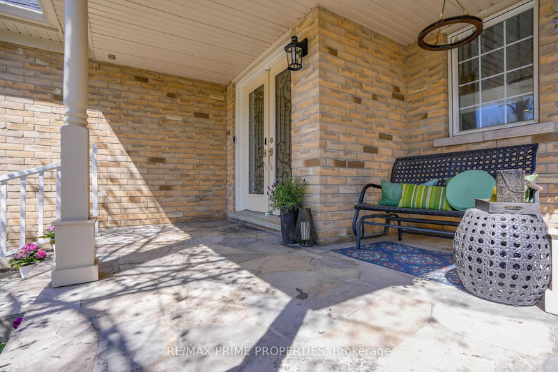 54 Vitlor Dr, Richmond Hill, L4E 4P9 | Image 3