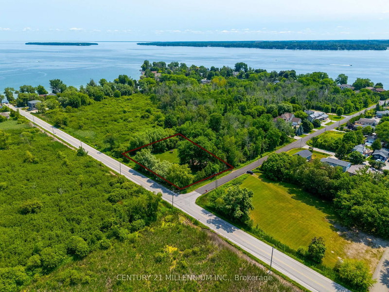 1027 Chapman St, Innisfil, L0L 1W0 | Image 2