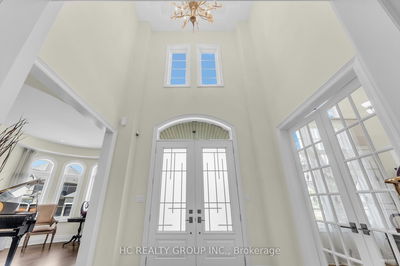 27 Sir Henry Crt, King - King City image-0-4