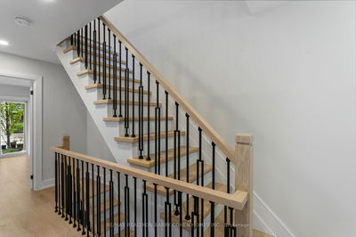 Unit 21 — 21 Galleria Pkwy, Markham - Commerce Valley image-0-1