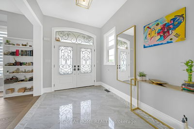 45 Cairns Gate, King - King City image-0-1