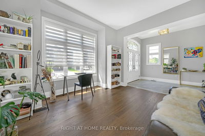 45 Cairns Gate, King - King City image-0-4
