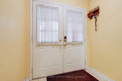 118 Guinevere Rd, Markham - Cedarwood image-0-3