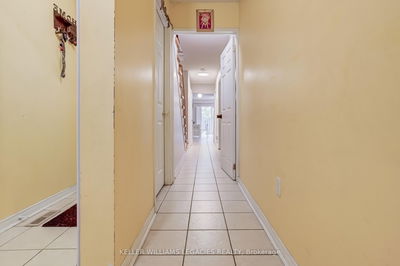 118 Guinevere Rd, Markham - Cedarwood image-0-4