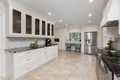 8 Cardwell Court — photo 6