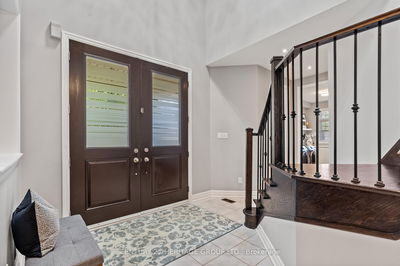 64 Wells Orchard Cres, King - King City image-0-4