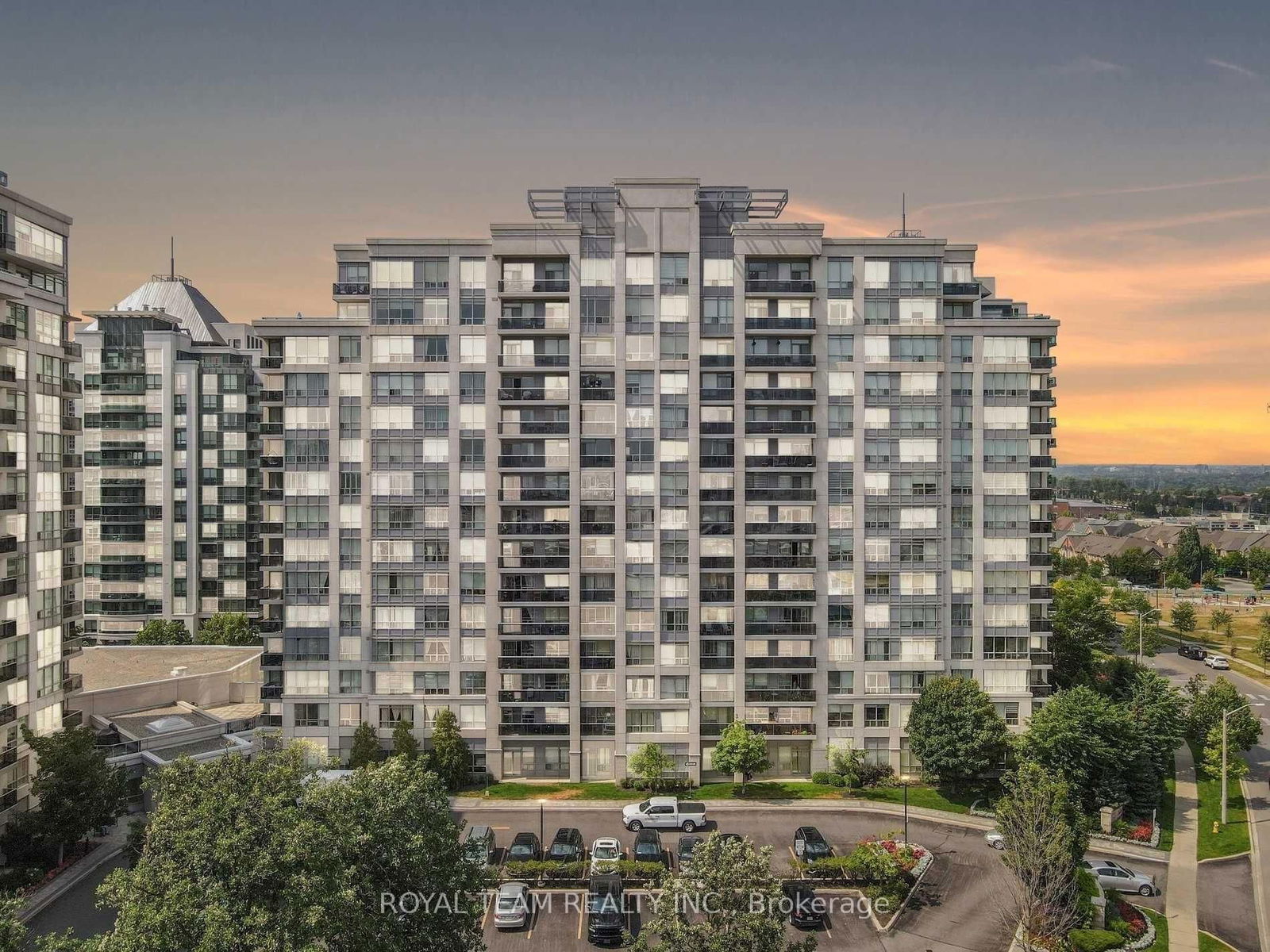 Condo for lease at 714-50 Disera Drive, Vaughan, Ontario, L4J 9E9 - Beverley Glen - MLS: N12271404