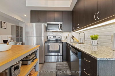Unit 512 — 9560 Markham Rd, Markham - Wismer image-0-3