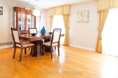 24 Jaffray Rd, Markham - Milliken Mills East image-0-2