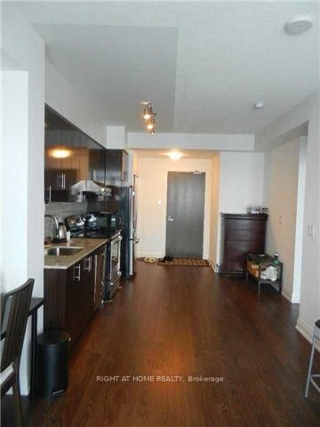 Unit 810 — 7171 Yonge Street — photo 4