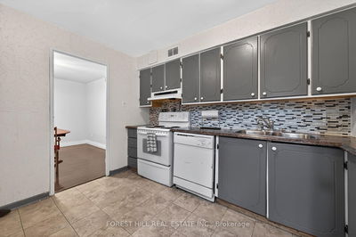 Unit 102 — 1 Royal Orchard Blvd, Markham - Royal Orchard image-0-1