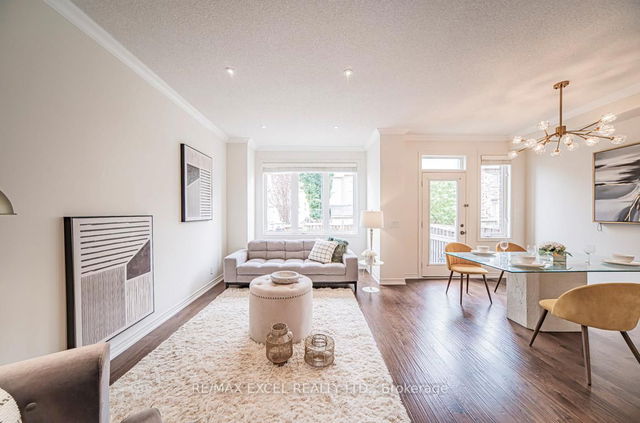 104 Harvest Hills Boulevard