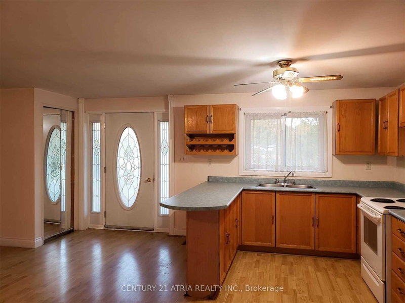 19452 Holland Landing Rd, East Gwillimbury, L9N 1M8 | Image 3