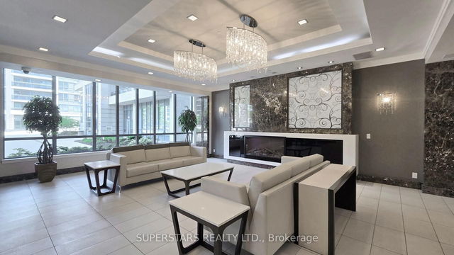 Ph02 - 370 Highway 7 Avenue E