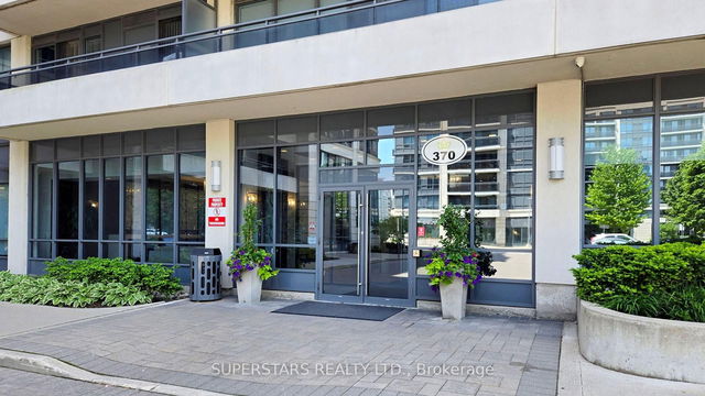 Ph02 - 370 Highway 7 Avenue E